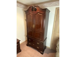 Property photo 911 - TIMED ONLINE ONLY PERSONAL PROPERTY AUCTION IN ALLEN COUNTY, INDIANA