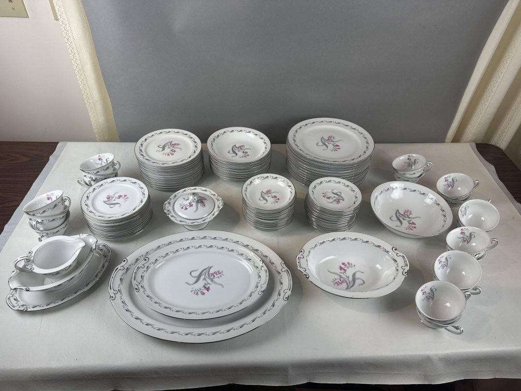 Property photo 945 - TIMED ONLINE ONLY PERSONAL PROPERTY AUCTION IN ALLEN COUNTY, INDIANA