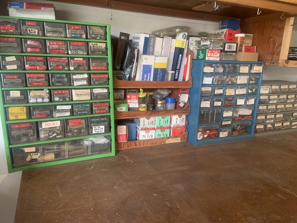 Property photo 561 - TIMED ONLINE ONLY PERSONAL PROPERTY AUCTION IN ALLEN COUNTY, INDIANA