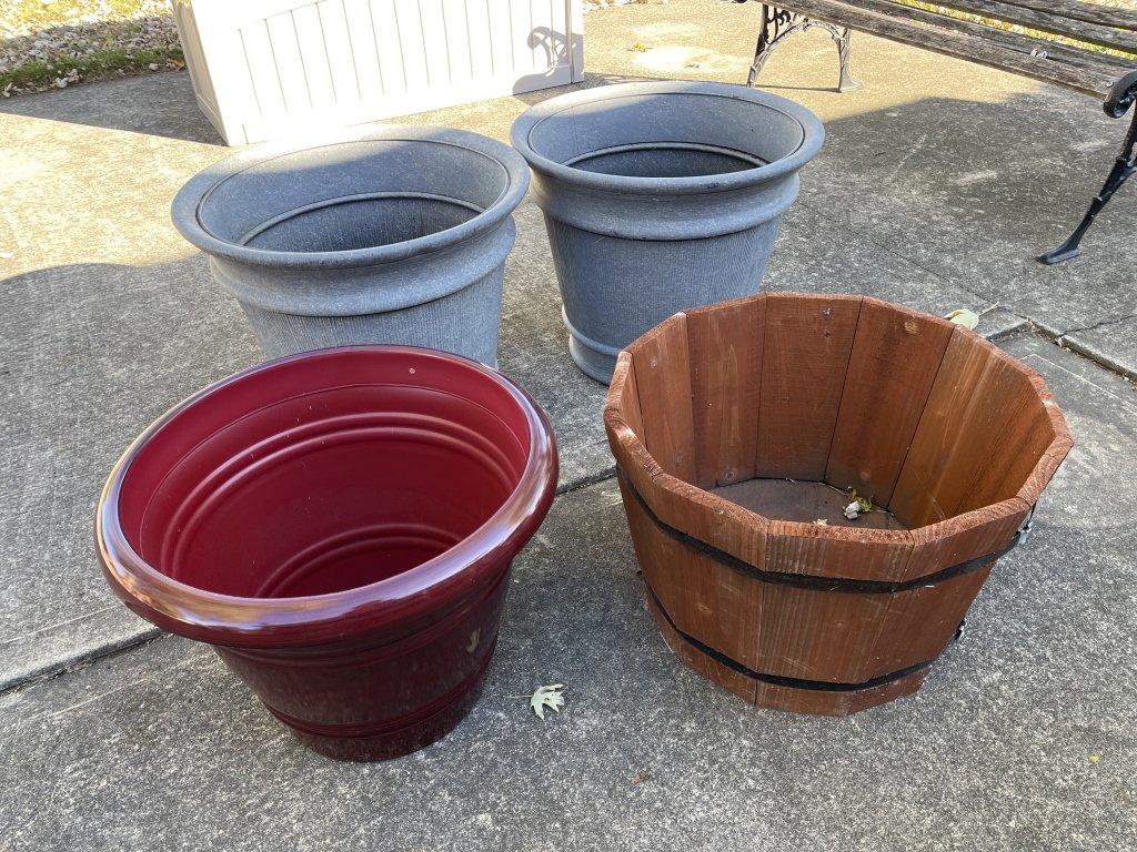 Property photo 644 - TIMED ONLINE ONLY PERSONAL PROPERTY AUCTION IN ALLEN COUNTY, INDIANA