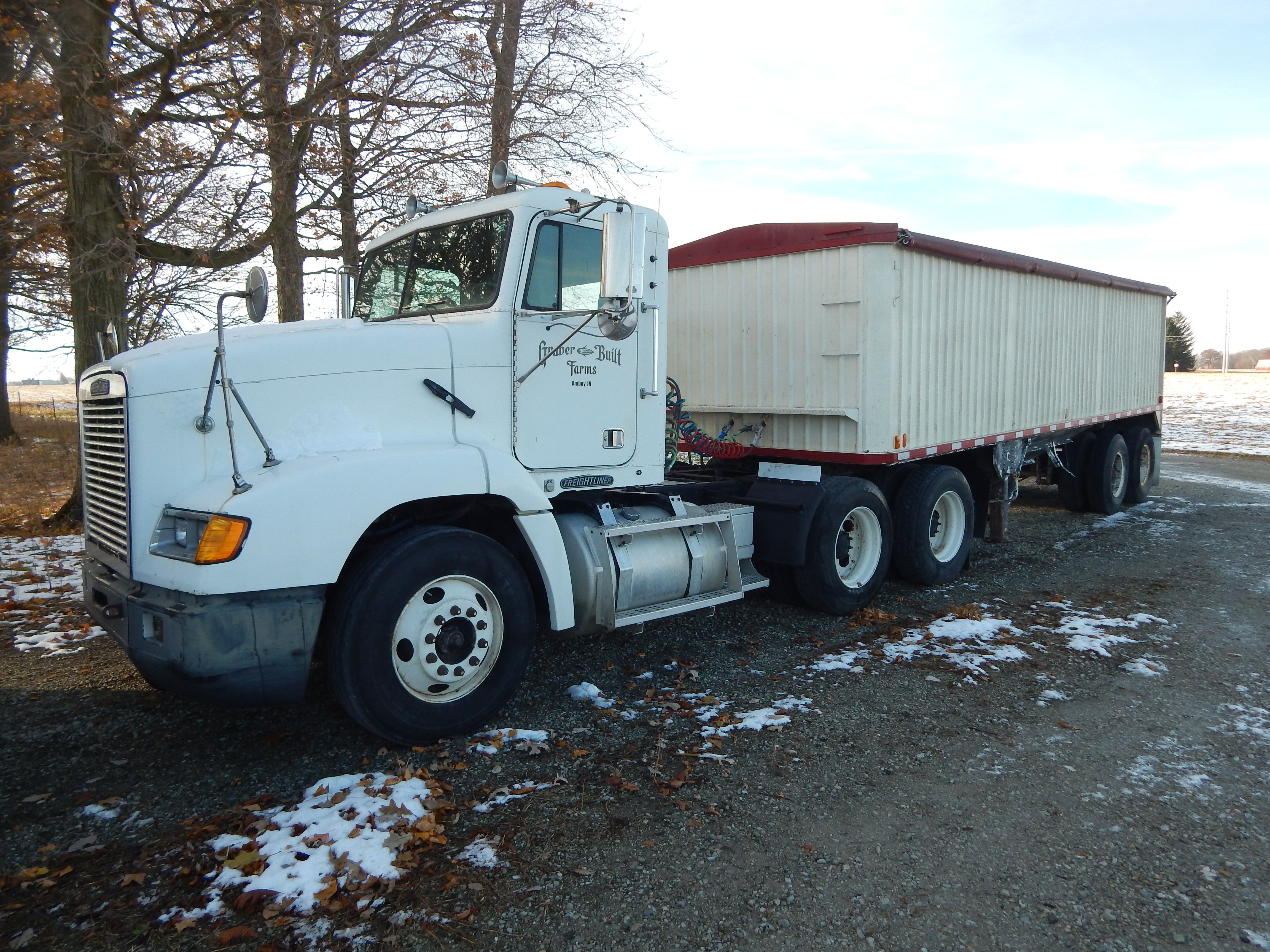 Property photo 8 - FARM EQUIPMENT AUCTION IN MIAMI COUNTY, INDIANA