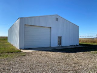 5 bedrooms, 3 bath home in Howe, Indiana all on 2 acres.  Purchaser has the option of adding the pole barn & bank barn to the property for an additional $80,000.

 - REAL ESTATE FOR SALE - 2+/- ACRES IN LAGRANGE COUNTY, INDIANA