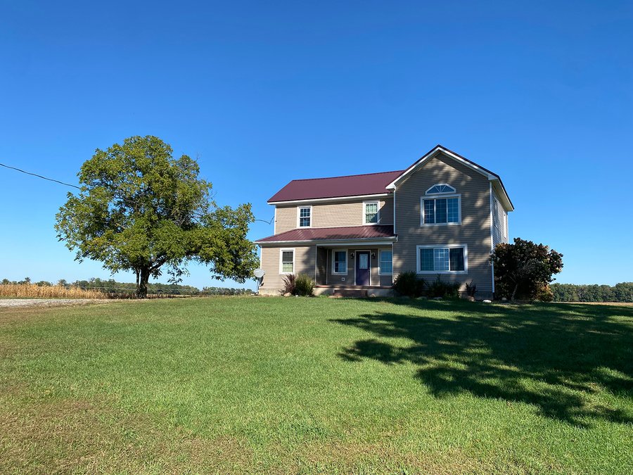 For sale: REAL ESTATE FOR SALE - 2+/- ACRES IN LAGRANGE COUNTY, INDIANA - 4635 N 800 E, Howe, IN 46746
