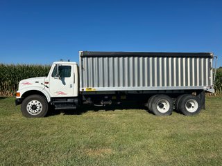 Property photo 24 - FARM EQUIPMENT AUCTION IN FAYETTE COUNTY, OHIO