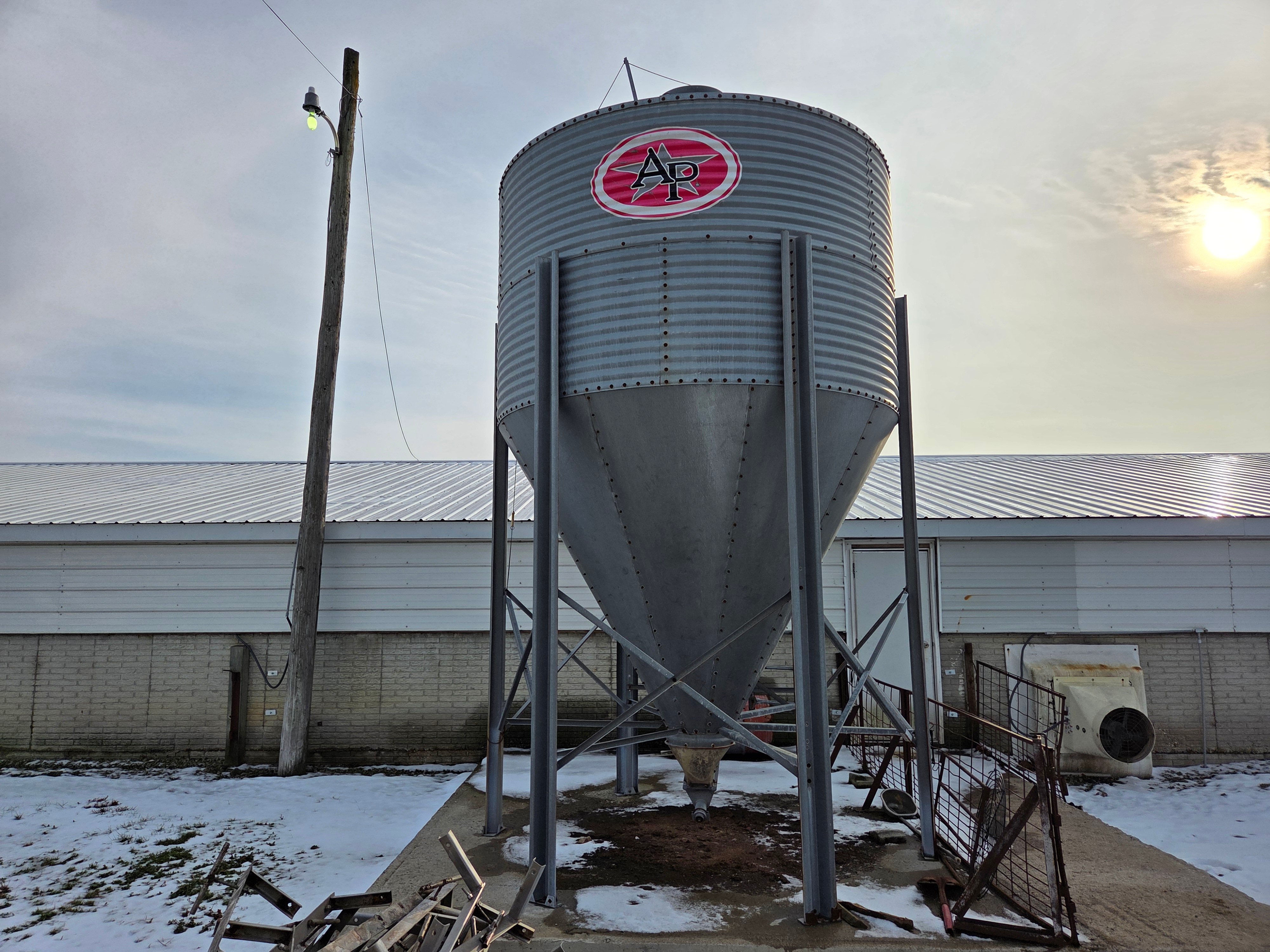 Property photo 27 - TIMED ONLINE ONLY SMALL EQUIPMENT AUCTION