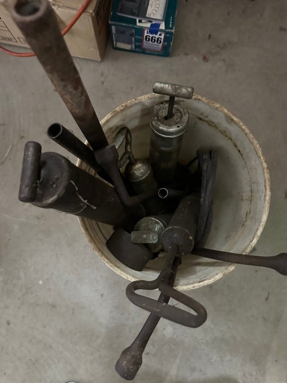 Property photo 132 - TIMED ONLINE ONLY PERSONAL PROPERTY AUCTION IN ALLEN COUNTY, INDIANA