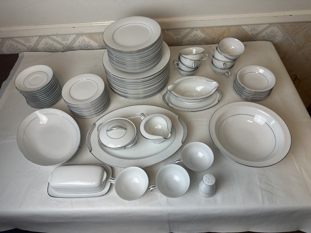 Property photo 157 - TIMED ONLINE ONLY PERSONAL PROPERTY AUCTION IN ALLEN COUNTY, INDIANA