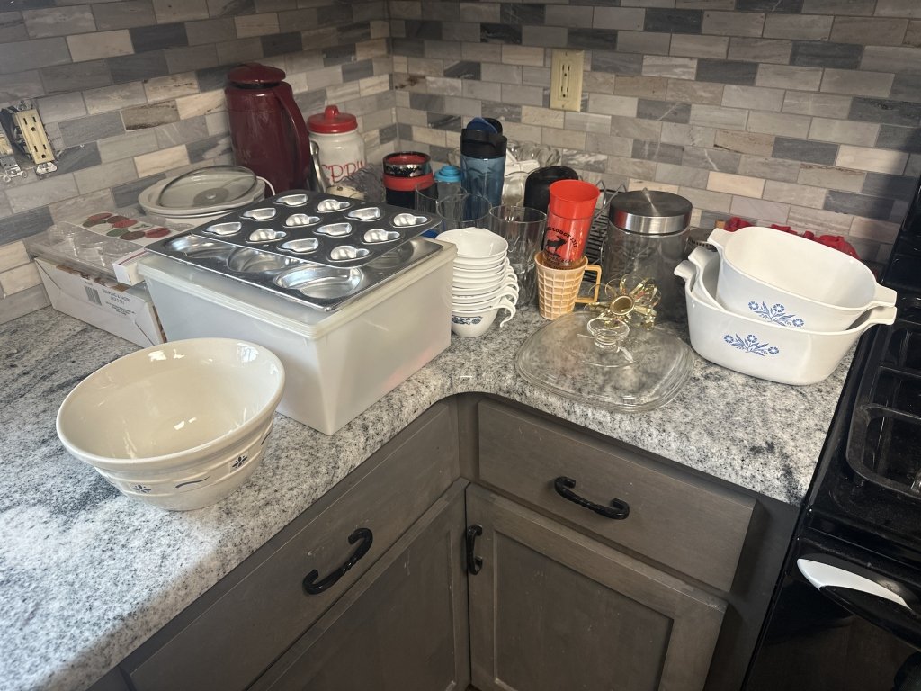 Property photo 206 - TIMED ONLINE ONLY PERSONAL PROPERTY AUCTION IN ALLEN COUNTY, INDIANA
