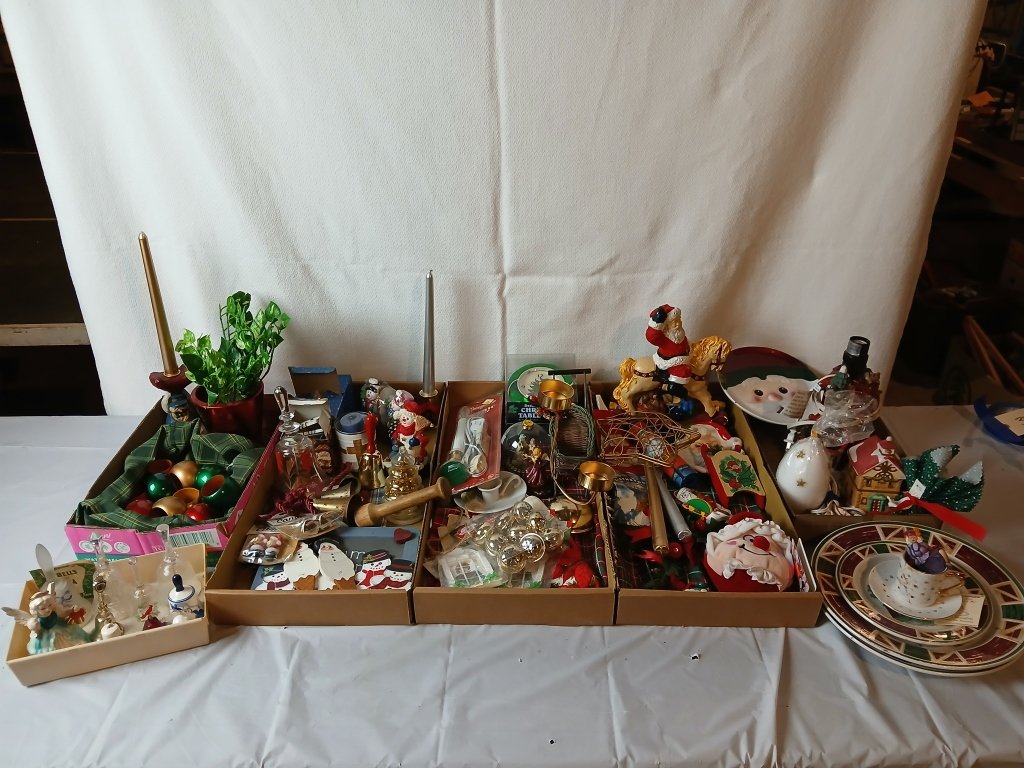 Property photo 229 - TIMED ONLINE ONLY PERSONAL PROPERTY AUCTION IN ALLEN COUNTY, INDIANA
