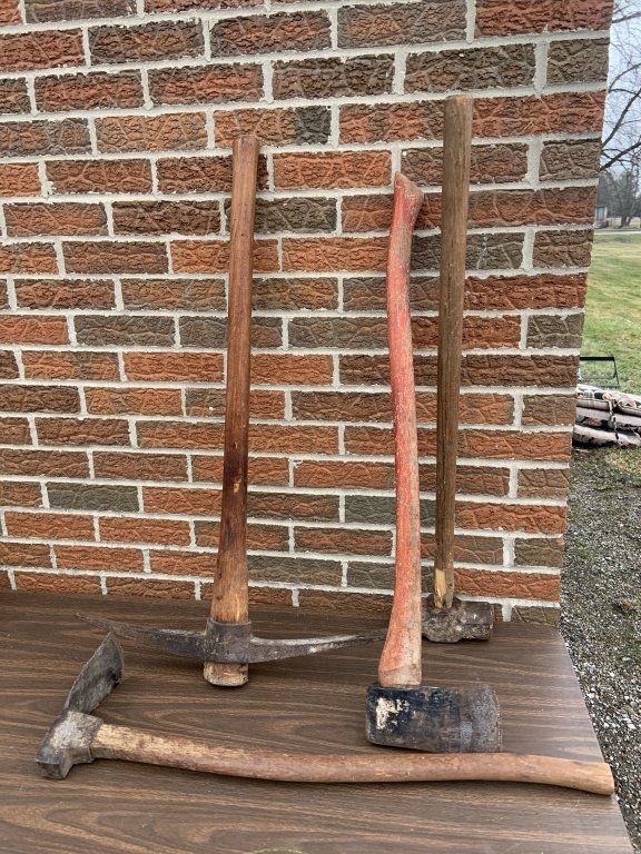 Property photo 322 - TIMED ONLINE ONLY PERSONAL PROPERTY AUCTION IN ALLEN COUNTY, INDIANA