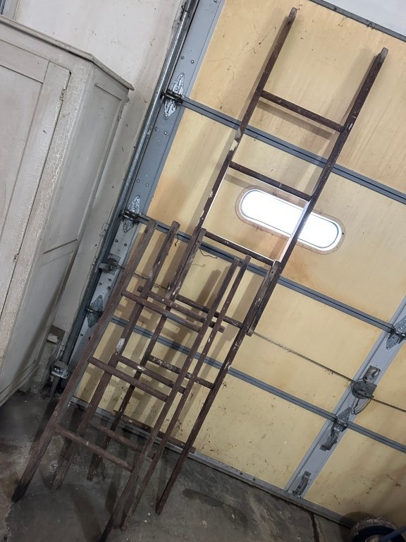 Property photo 411 - TIMED ONLINE ONLY PERSONAL PROPERTY AUCTION IN ALLEN COUNTY, INDIANA