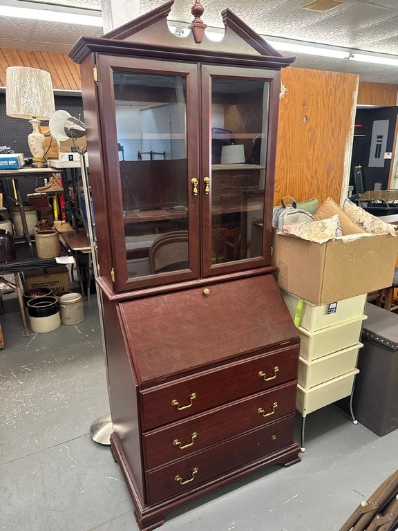 Property photo 433 - TIMED ONLINE ONLY PERSONAL PROPERTY AUCTION IN ALLEN COUNTY, INDIANA