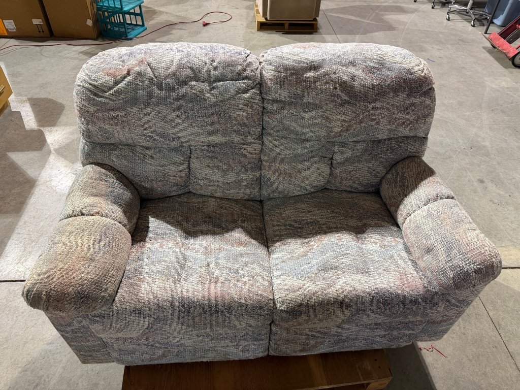 Property photo 119 - TIMED ONLINE ONLY PERSONAL PROPERTY AUCTION IN ALLEN COUNTY, INDIANA