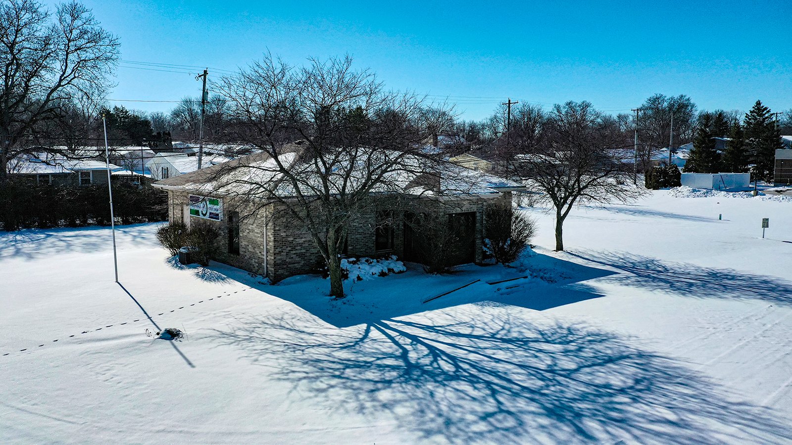 Property photo 10 - AUCTION CANCELLED! - TIMED ONLINE ONLY REAL ESTATE AUCTION IN ALLEN COUNTY, INDIANA