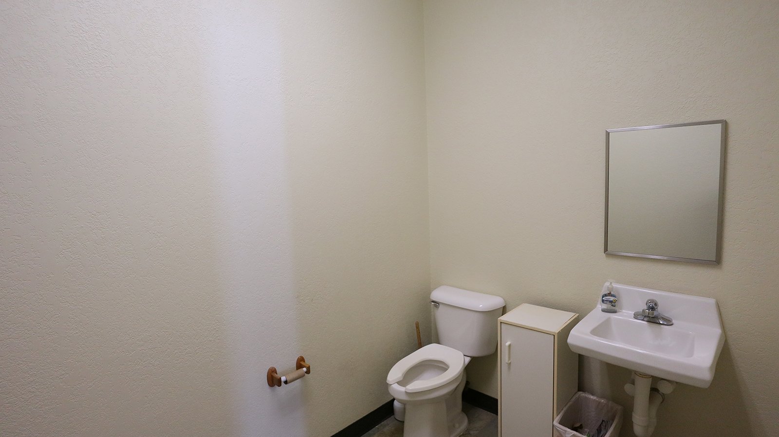 Property photo 18 - AUCTION CANCELLED! - TIMED ONLINE ONLY REAL ESTATE AUCTION IN ALLEN COUNTY, INDIANA