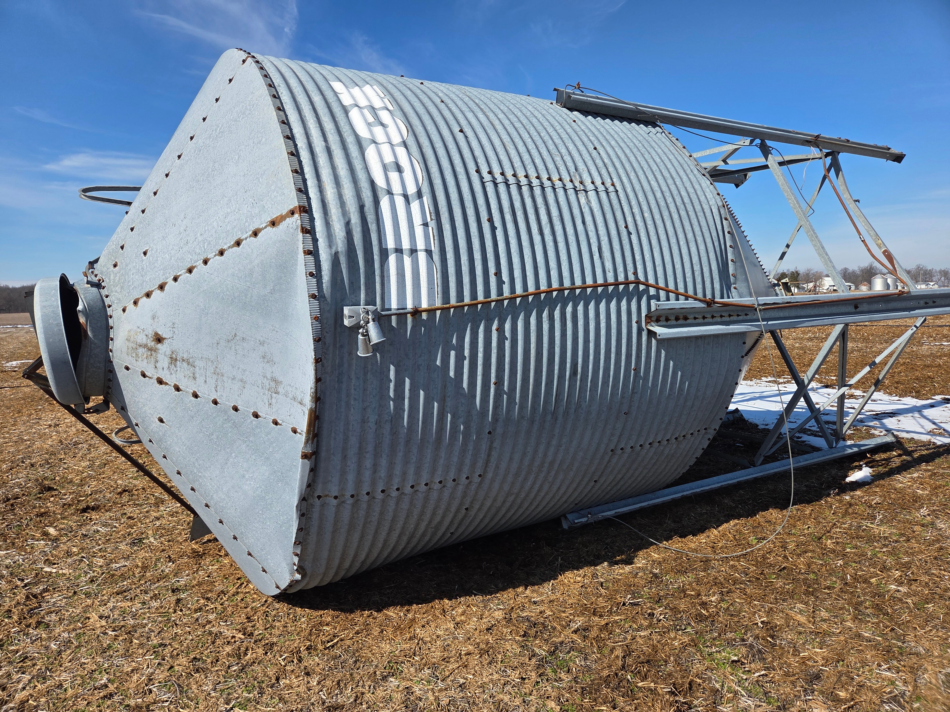 Property photo 126 - TIMED ONLINE ONLY FARM EQUIPMENT AUCTION IN LAGRANGE COUNTY, INDIANA