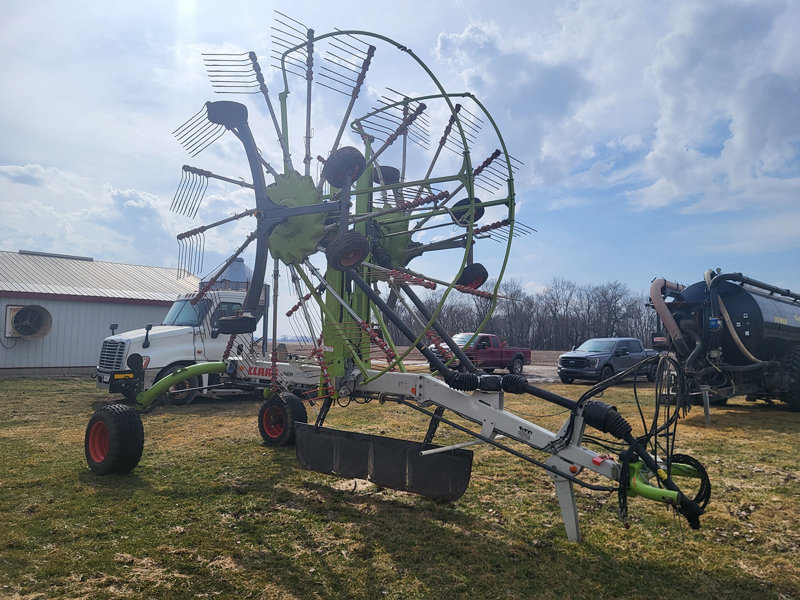 Property photo 28 - VIRTUAL LARGE FARM EQUIPMENT AUCTION