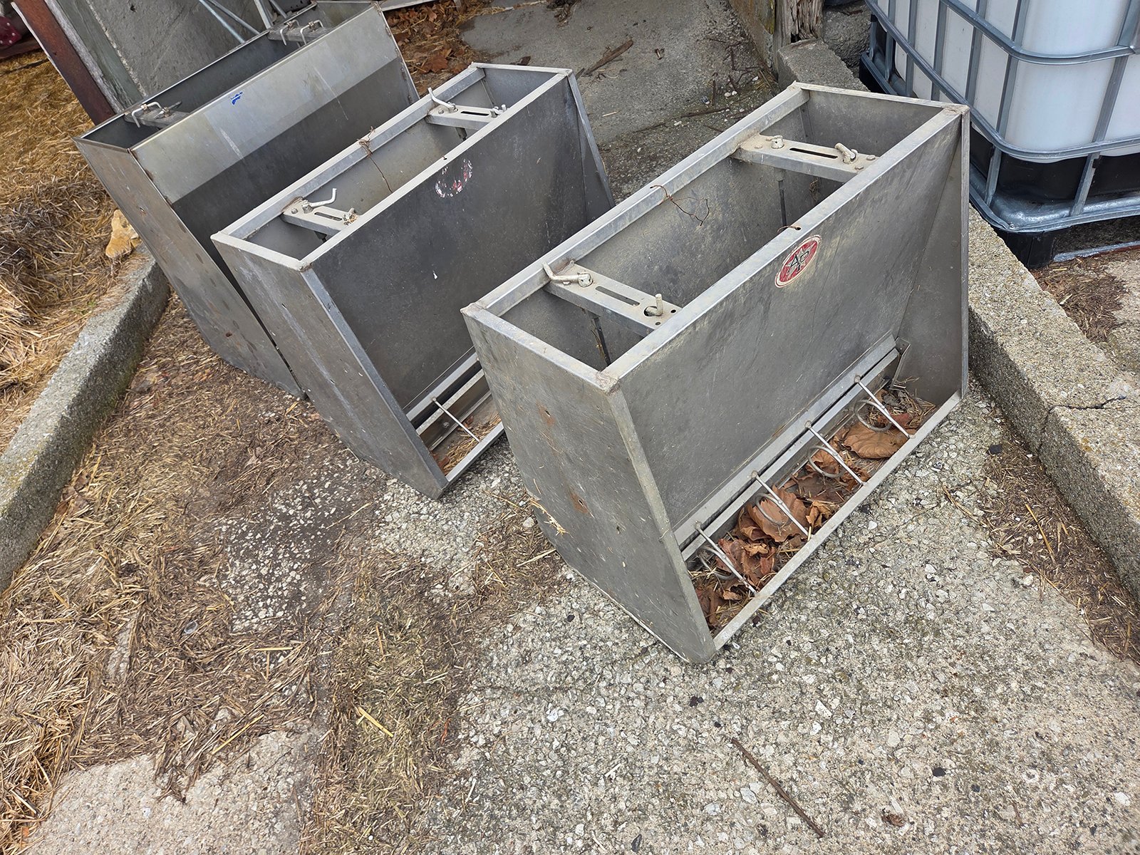 Property photo 2 - TIMED ONLINE ONLY SMALL EQUIPMENT AUCTION