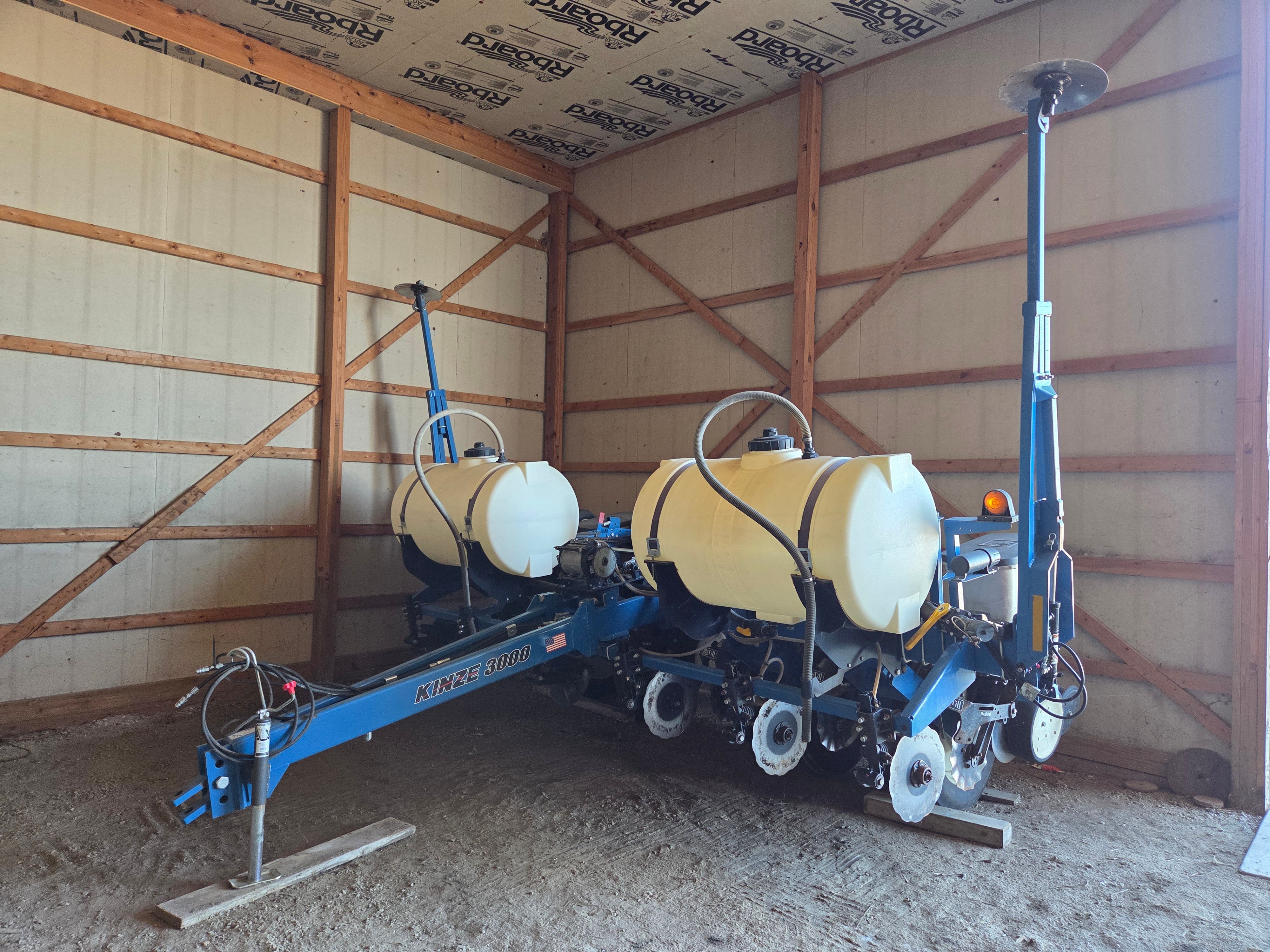 Property photo 28 - FARM EQUIPMENT AUCTION IN NOBLE COUNTY, INDIANA