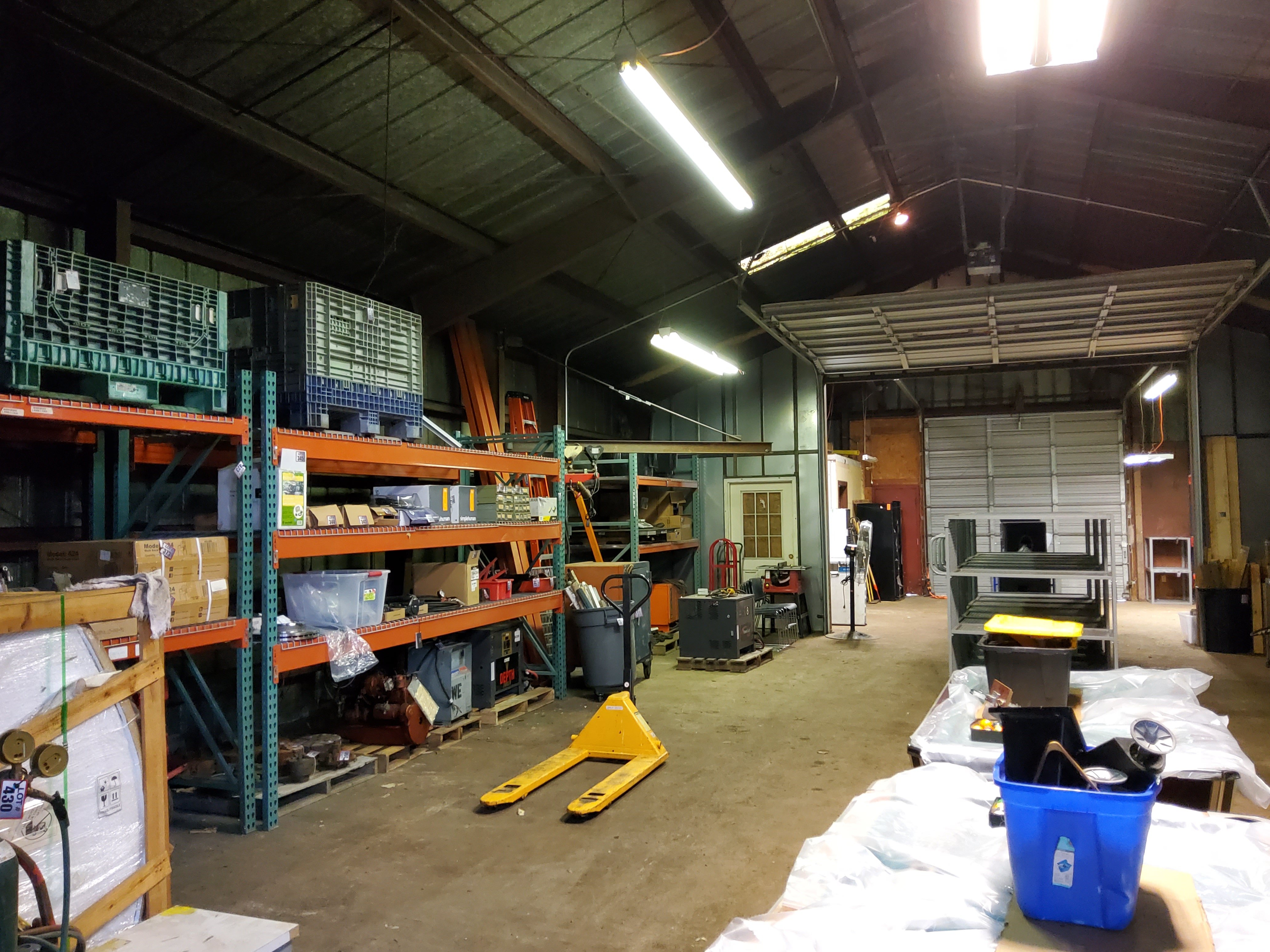 Property photo 38 - TIMED ONLINE ONLY PERSONAL PROPERTY AUCTION IN WHITLEY COUNTY, INDIANA