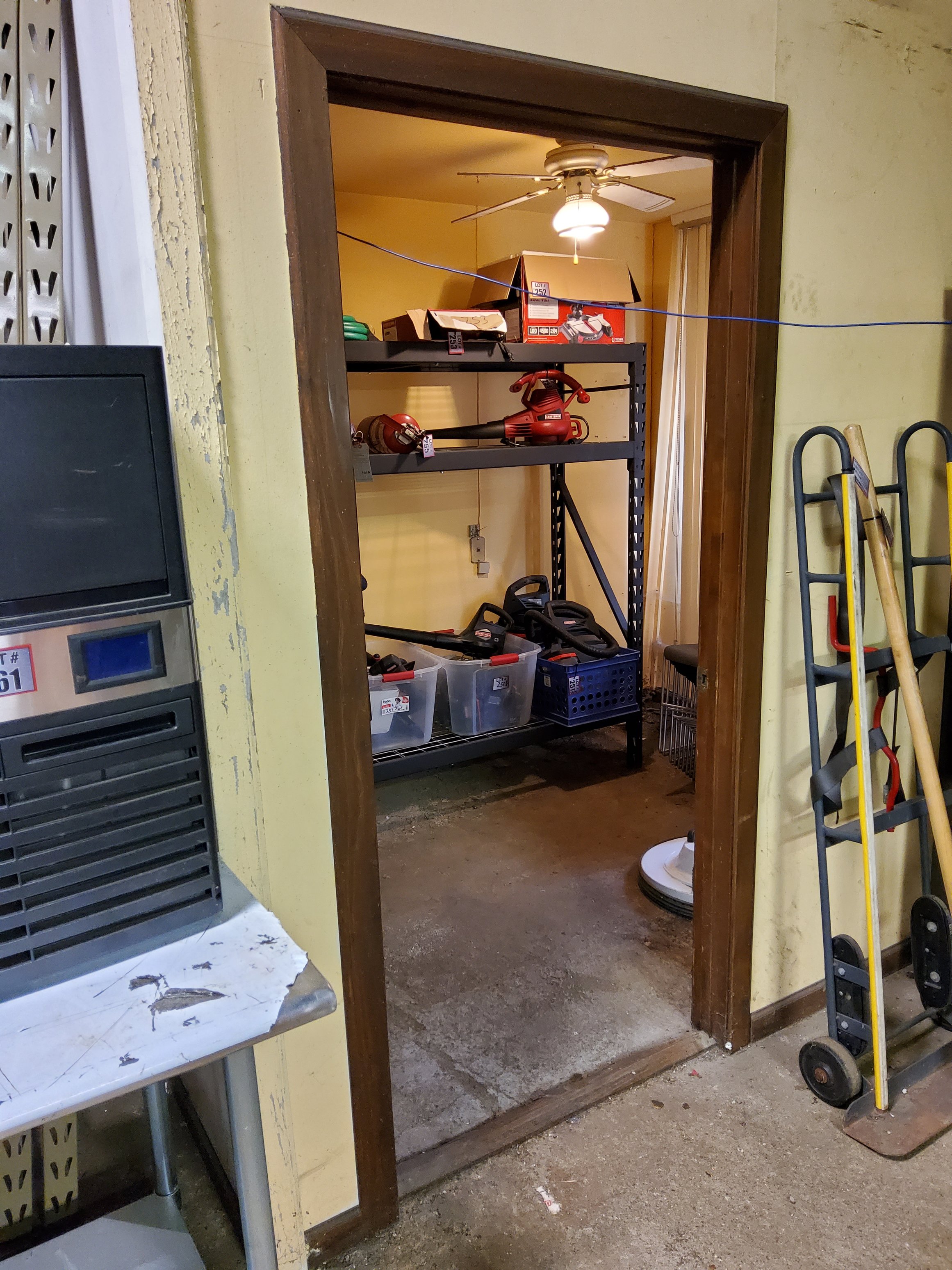 Property photo 28 - TIMED ONLINE ONLY PERSONAL PROPERTY AUCTION IN WHITLEY COUNTY, INDIANA