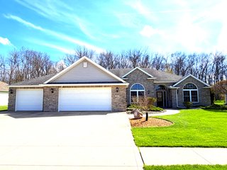 Property photo 1 - REAL ESTATE AUCTION OFFERED IN 1 TRACT IN STEUBEN COUNTY, INDIANA