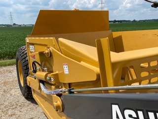 Property photo 125 - PREMIER RETIREMENT FARM EQUIPMENT AUCTION IN WAYNE COUNTY, INDIANA