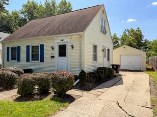 Tract 3 - REAL ESTATE AUCTION - 3 HOMES IN ALLEN COUNTY, INDIANA