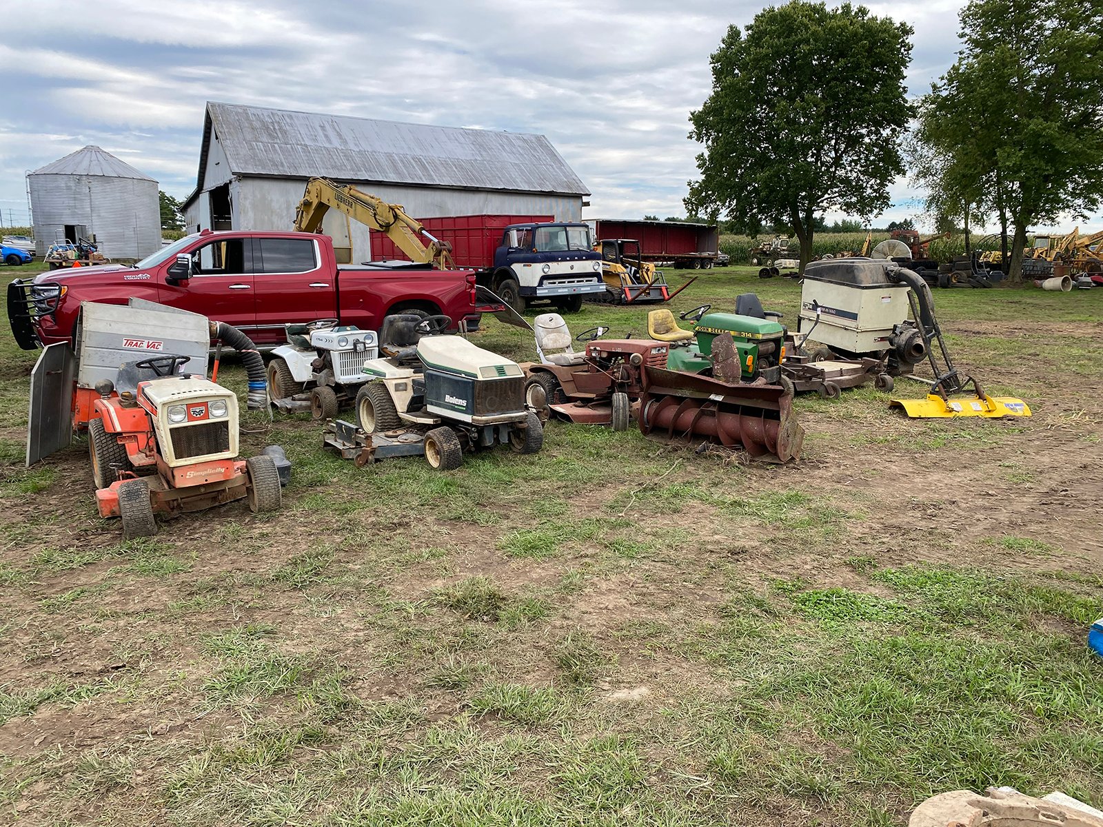 Property photo 7 - FARM EQUIPMENT AUCTION IN NOBLE COUNTY, INDIANA