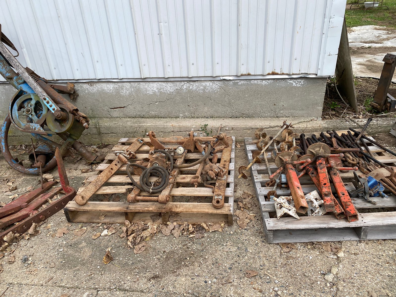 Property photo 13 - FARM EQUIPMENT AUCTION IN NOBLE COUNTY, INDIANA
