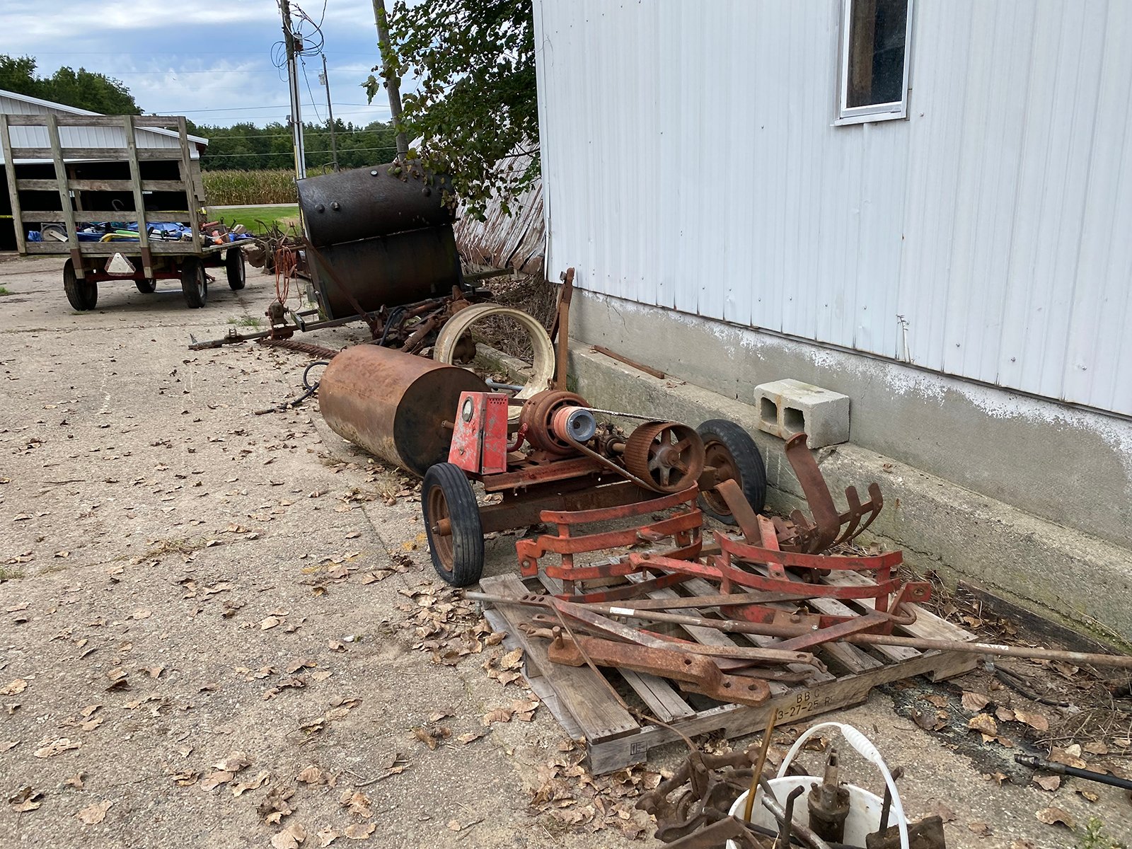 Property photo 15 - FARM EQUIPMENT AUCTION IN NOBLE COUNTY, INDIANA