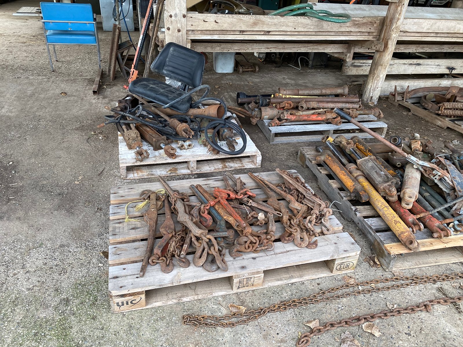 Property photo 16 - FARM EQUIPMENT AUCTION IN NOBLE COUNTY, INDIANA