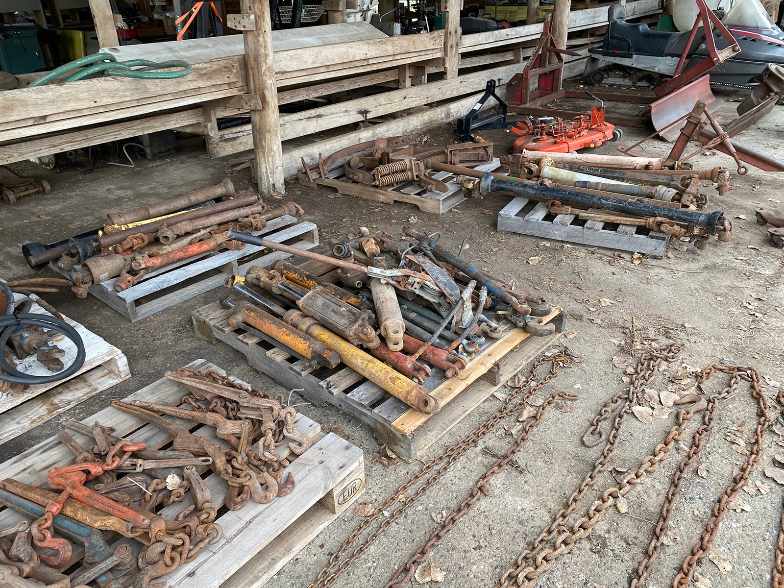 Property photo 17 - FARM EQUIPMENT AUCTION IN NOBLE COUNTY, INDIANA