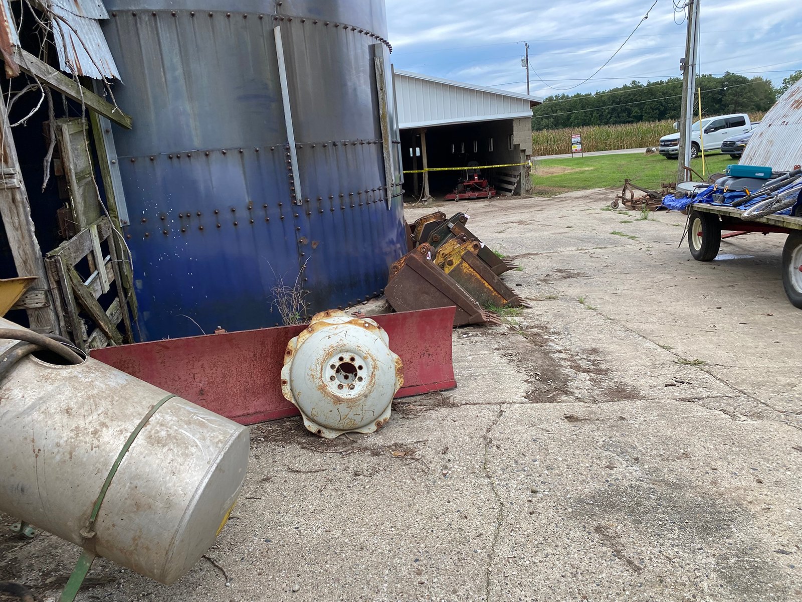Property photo 23 - FARM EQUIPMENT AUCTION IN NOBLE COUNTY, INDIANA