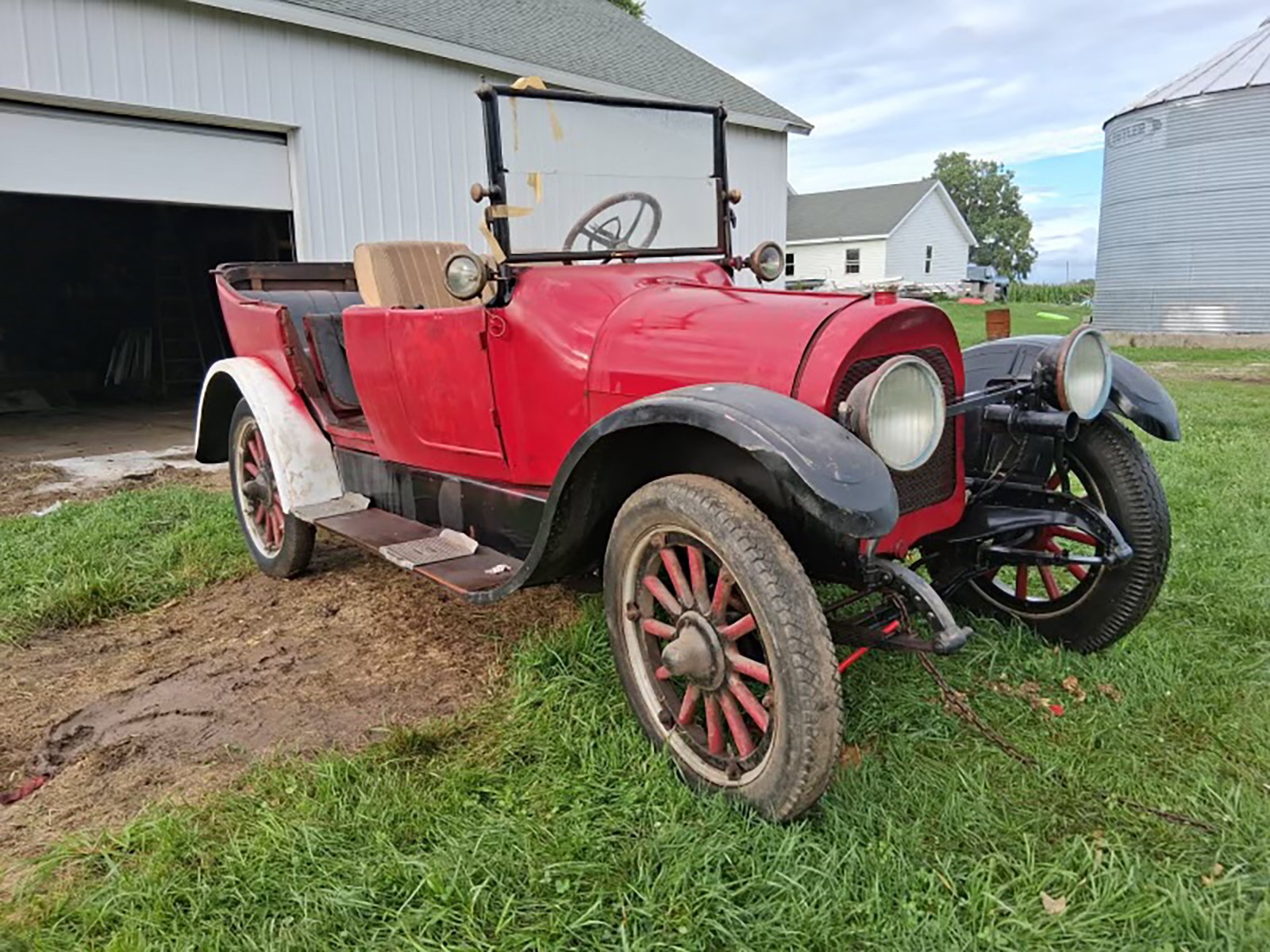 Property photo 1 - FARM EQUIPMENT AUCTION IN NOBLE COUNTY, INDIANA