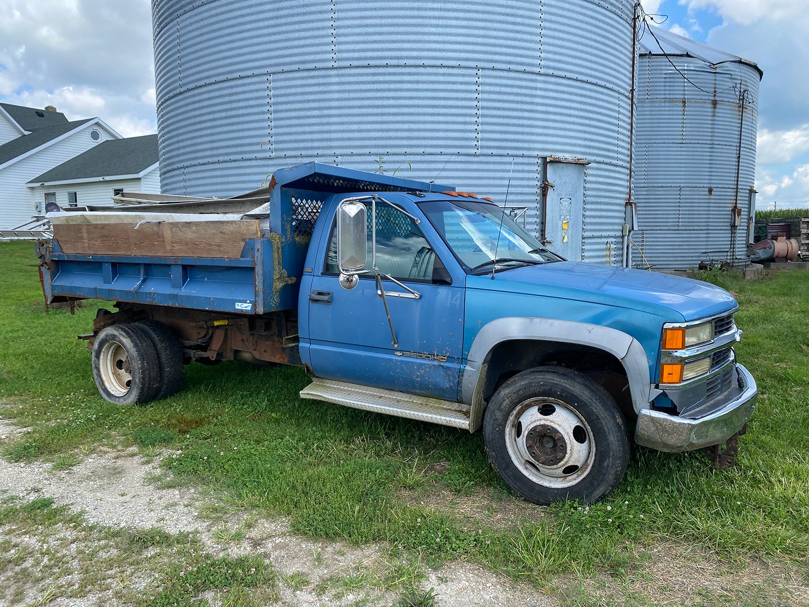 Property photo 5 - FARM EQUIPMENT AUCTION IN NOBLE COUNTY, INDIANA