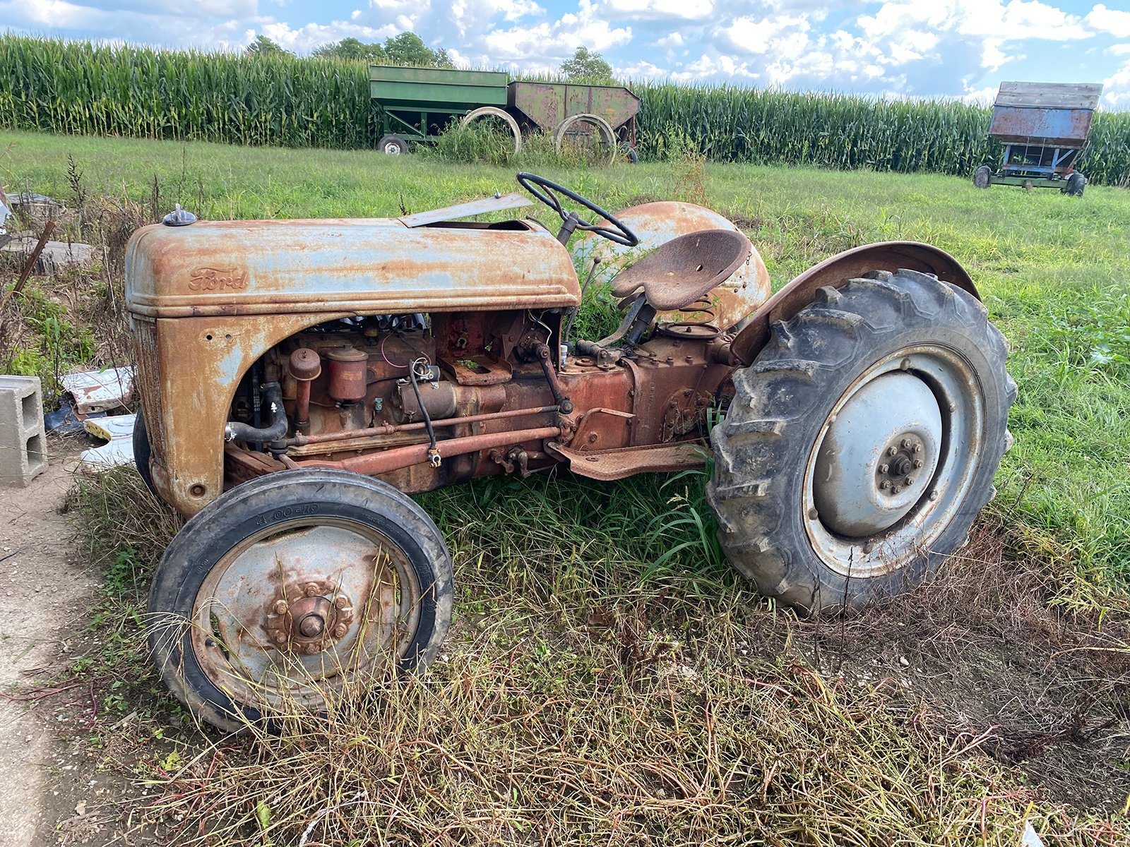 Property photo 12 - FARM EQUIPMENT AUCTION IN NOBLE COUNTY, INDIANA
