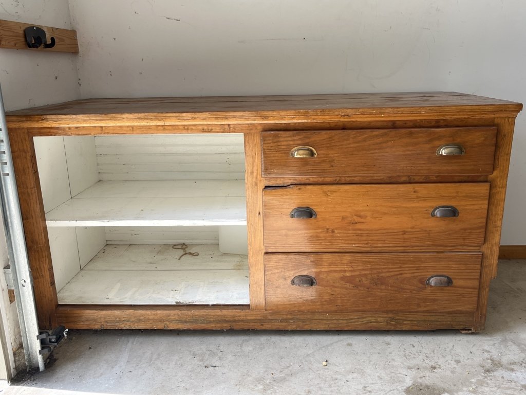 Property photo 3 - TIME ONLINE ONLY PERSONAL PROPERTY AUCTION IN ALLEN COUNTY, INDIANA