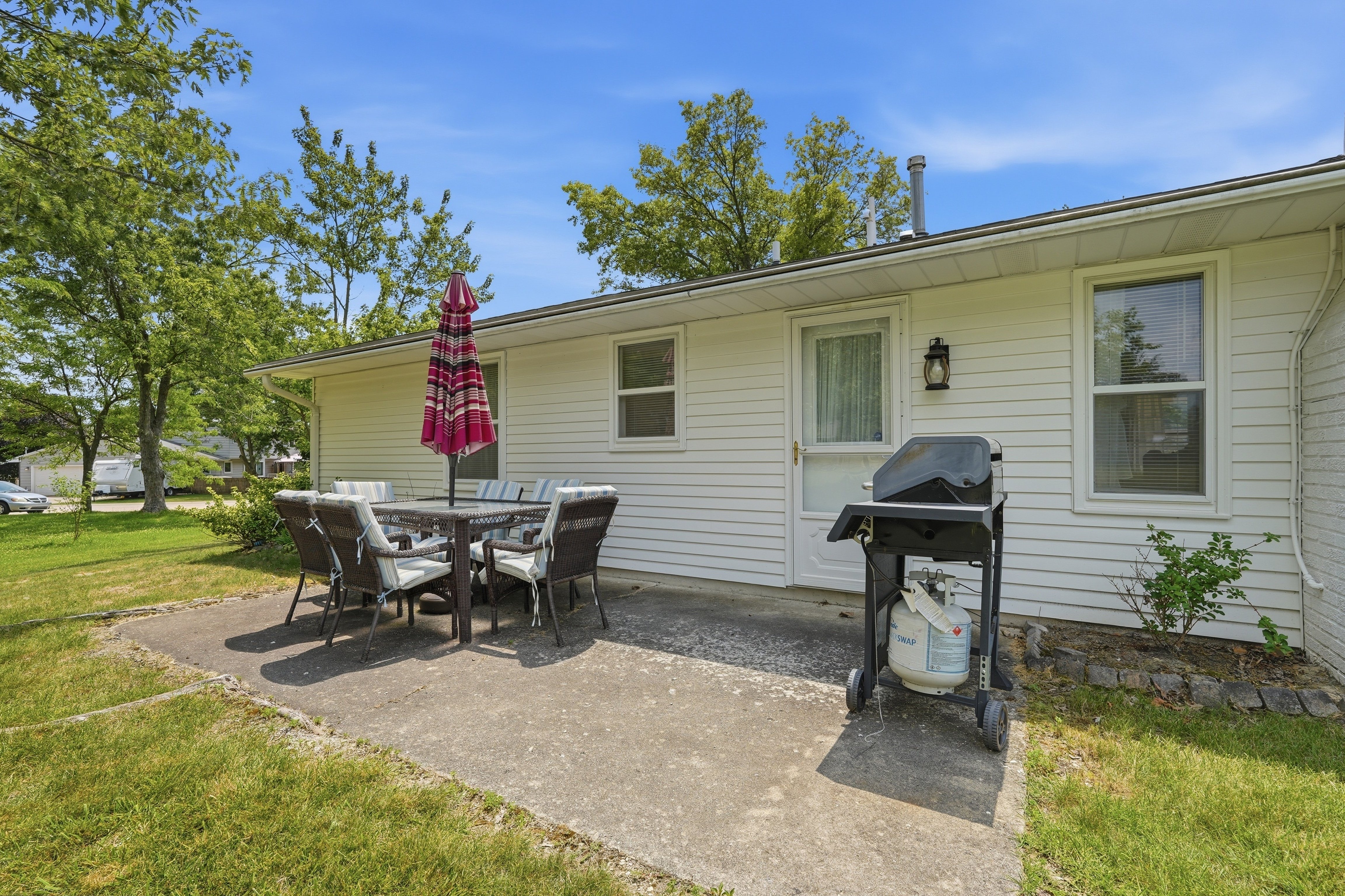 Property photo 4 - TIMED ONLINE ONLY REAL ESTATE AUCTION IN ALLEN COUNTY, INDIANA
