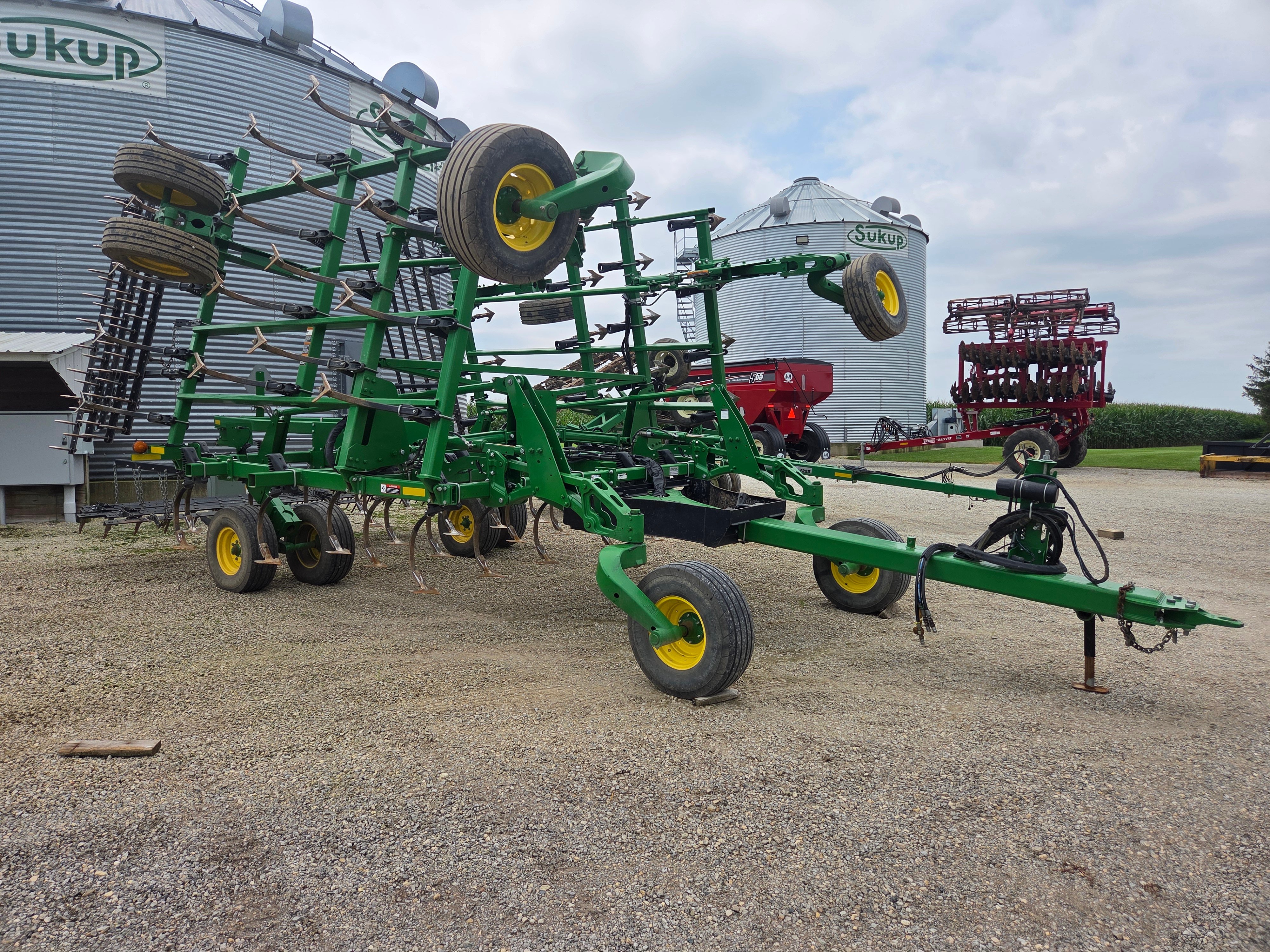 Property photo 7 - FARM EQUIPMENT AUCTION IN ADAMS COUNTY, INDIANA