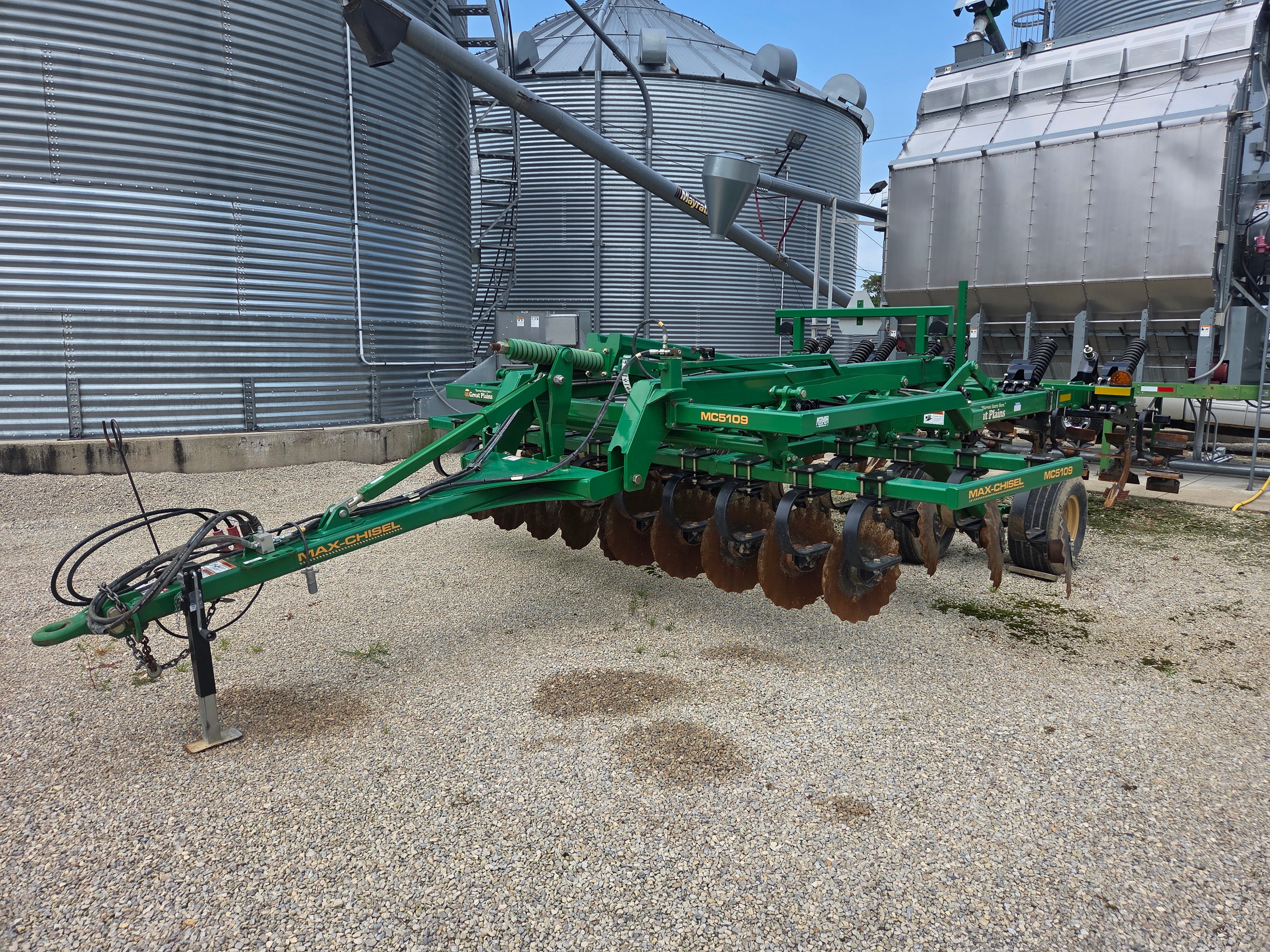 Property photo 9 - FARM EQUIPMENT AUCTION IN ADAMS COUNTY, INDIANA