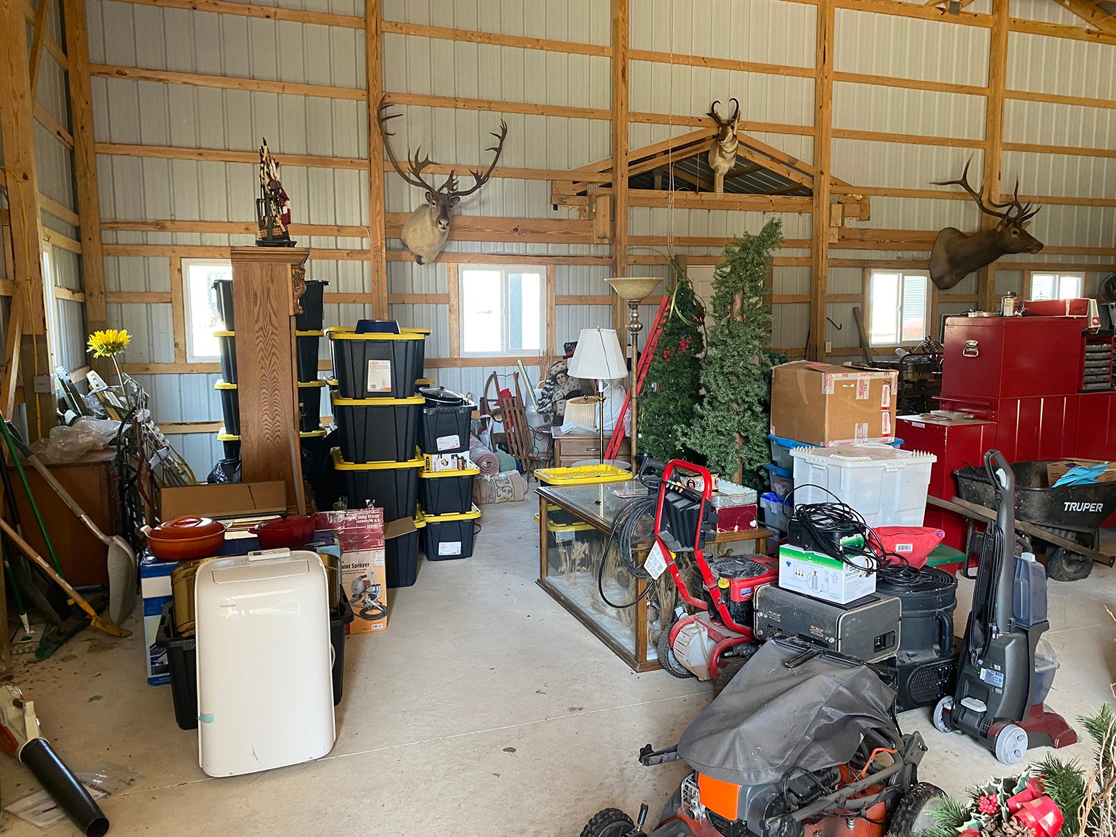 Property photo 137 - TIMED ONLINE ONLY PERSONAL PROPERTY AUCTION IN SAINT JOSEPH COUNTY, MICHIGAN