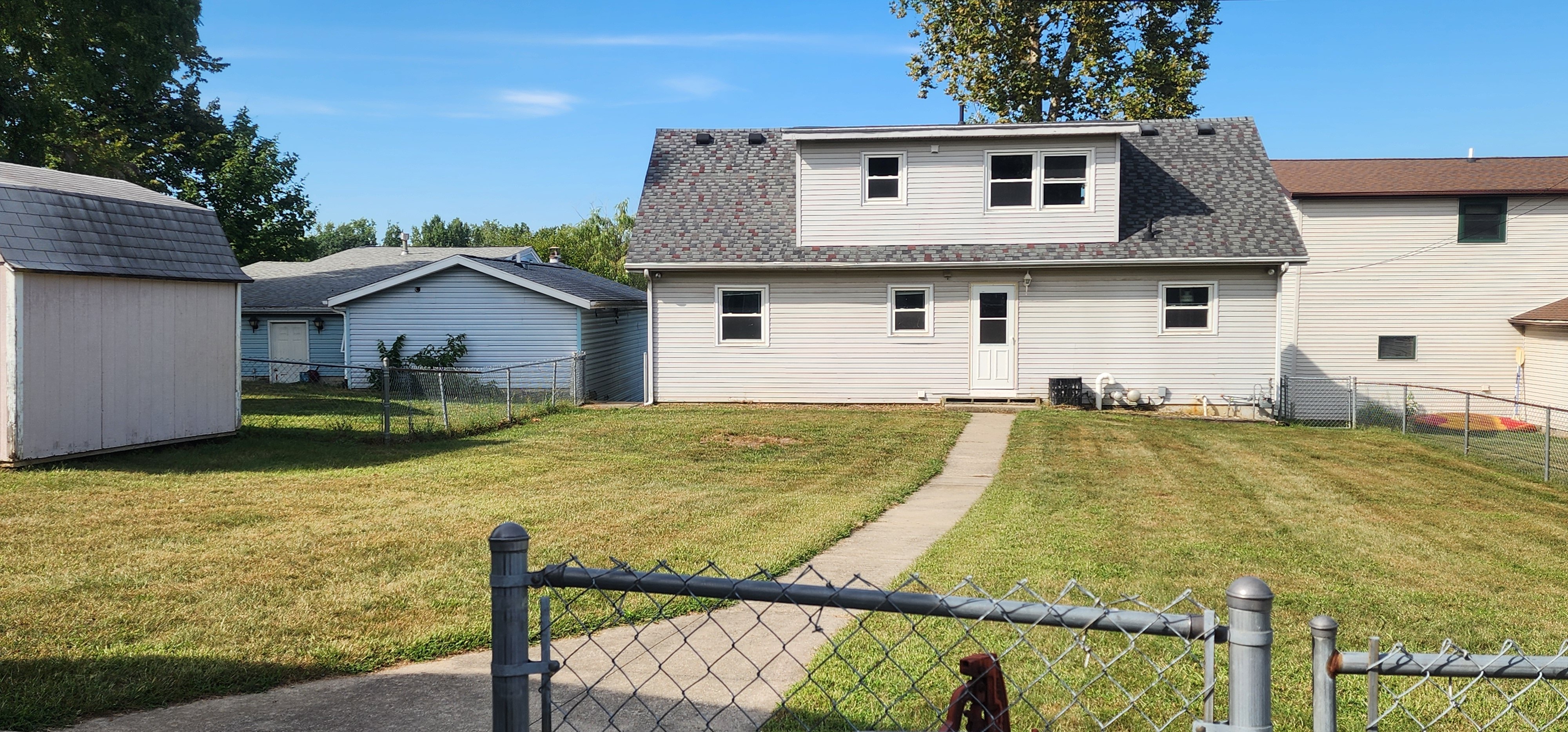 Property photo 19 - TIMED ONLINE ONLY REAL ESTATE AUCTION IN WHITLEY COUNTY, INDIANA