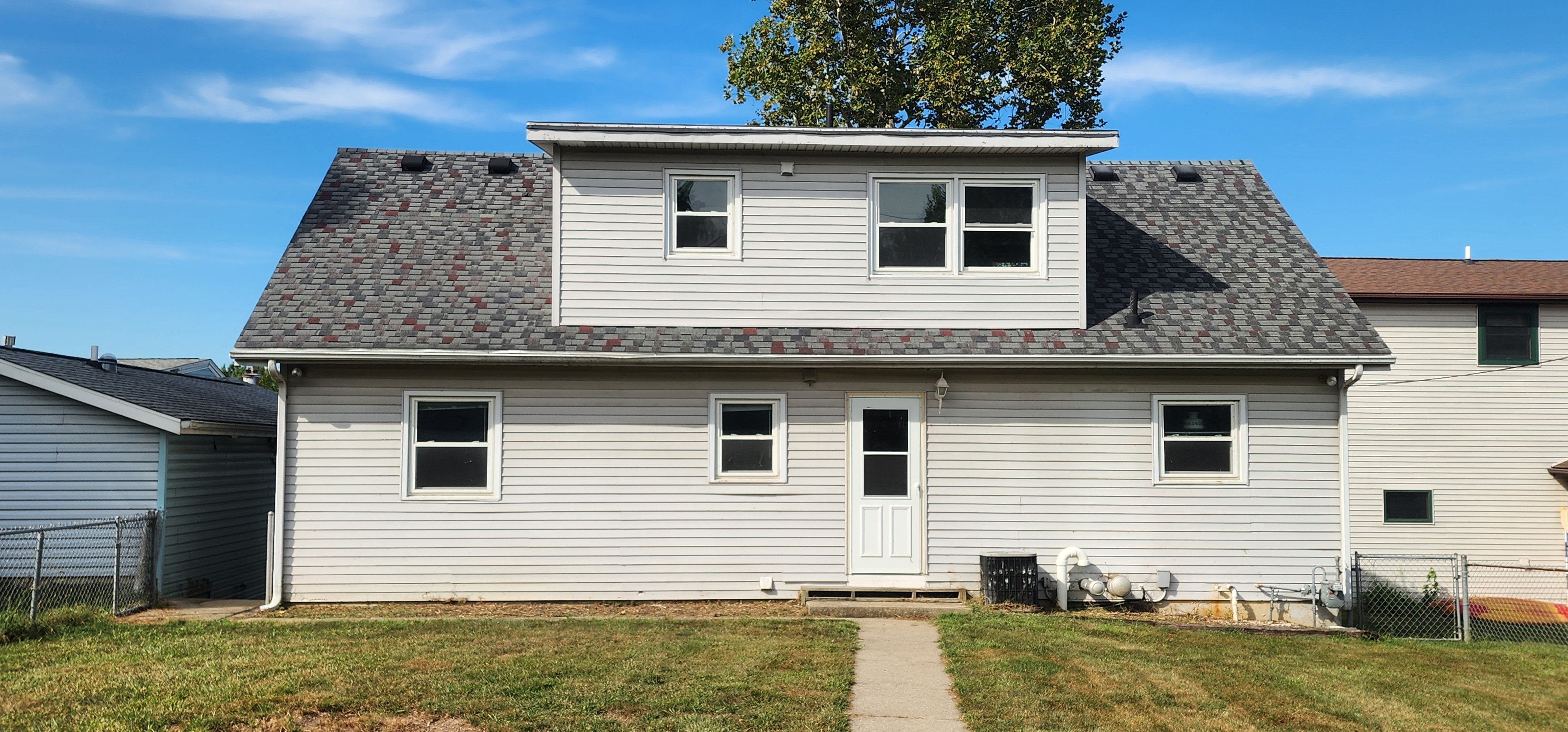 Property photo 17 - TIMED ONLINE ONLY REAL ESTATE AUCTION IN WHITLEY COUNTY, INDIANA