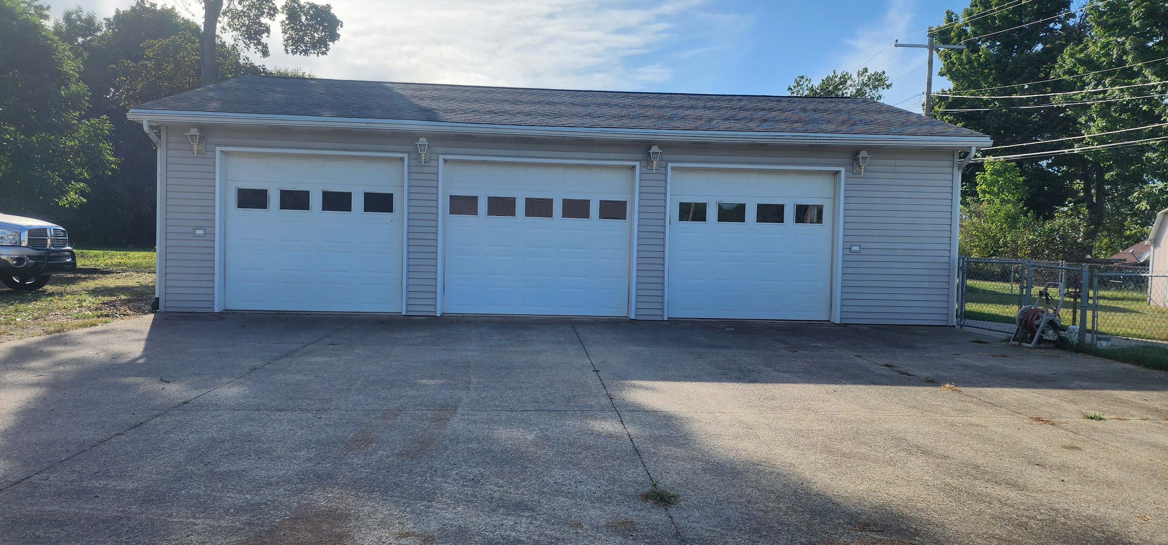 Property photo 33 - TIMED ONLINE ONLY REAL ESTATE AUCTION IN WHITLEY COUNTY, INDIANA