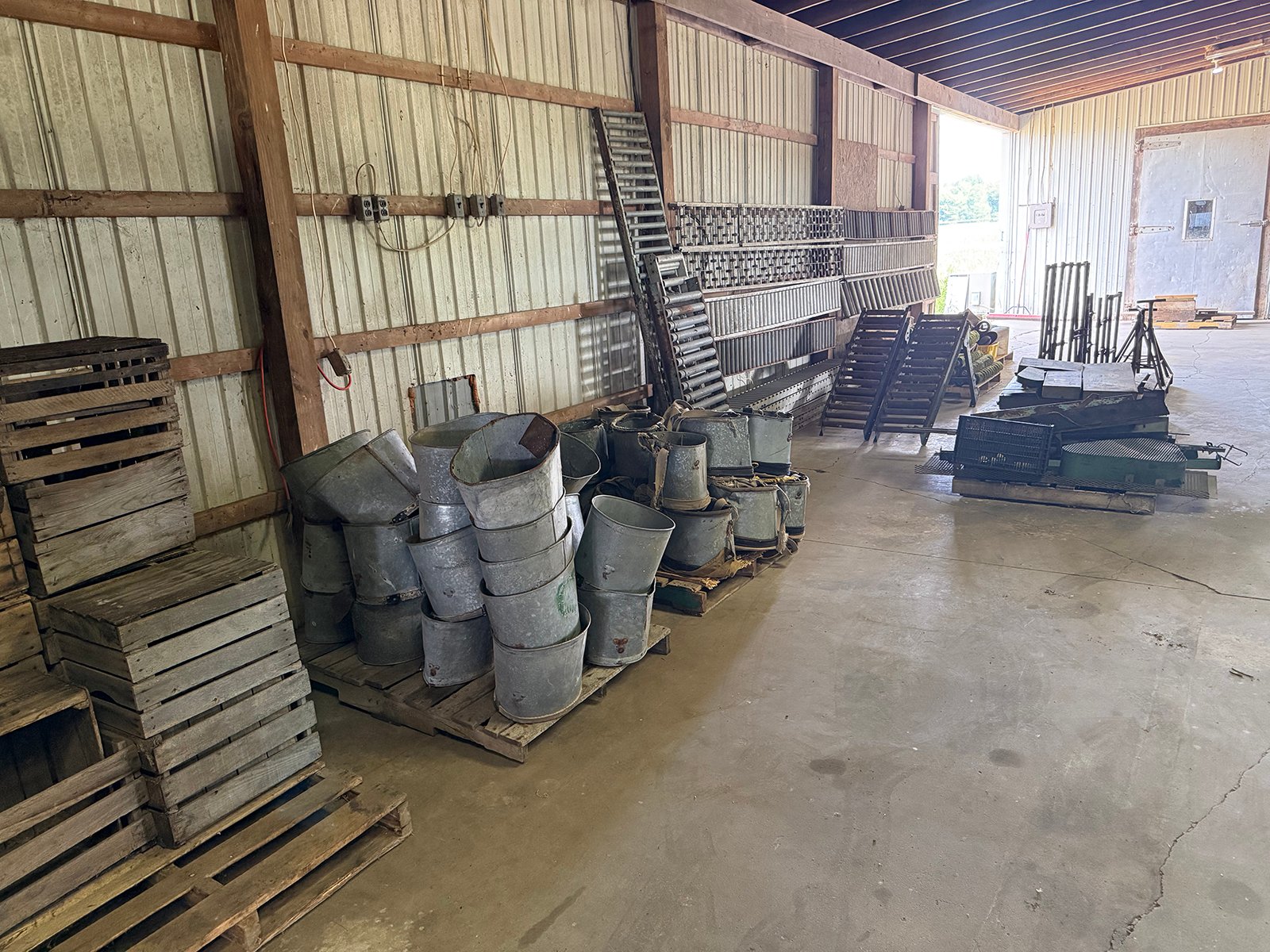 Property photo 19 - FARM EQUIPMENT AUCTION IN BERRIEN COUNTY, MICHIGAN