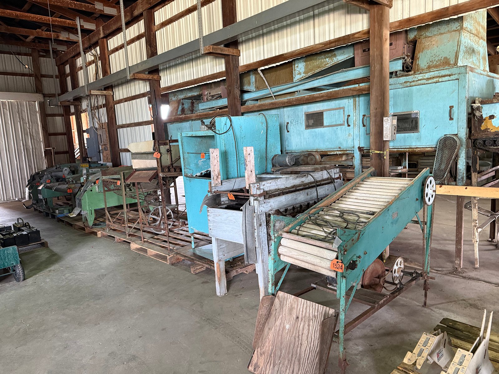 Property photo 14 - FARM EQUIPMENT AUCTION IN BERRIEN COUNTY, MICHIGAN