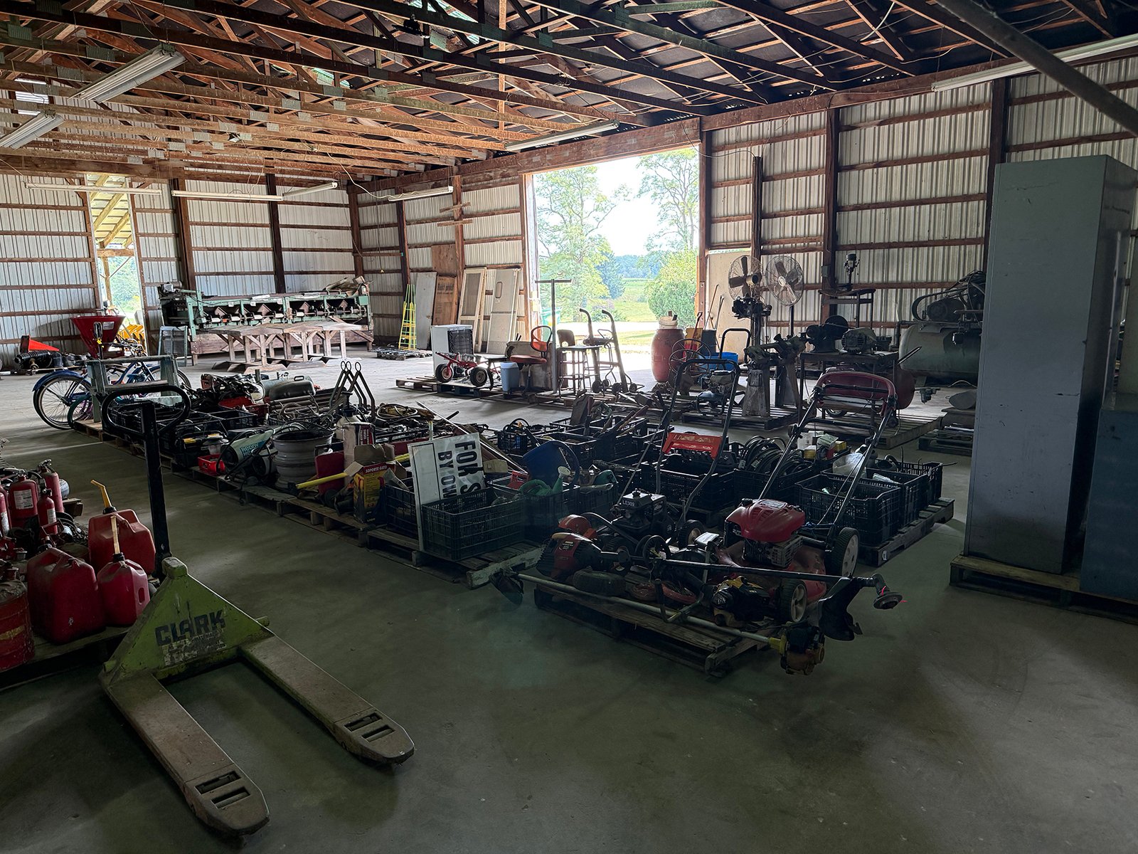 Property photo 13 - FARM EQUIPMENT AUCTION IN BERRIEN COUNTY, MICHIGAN
