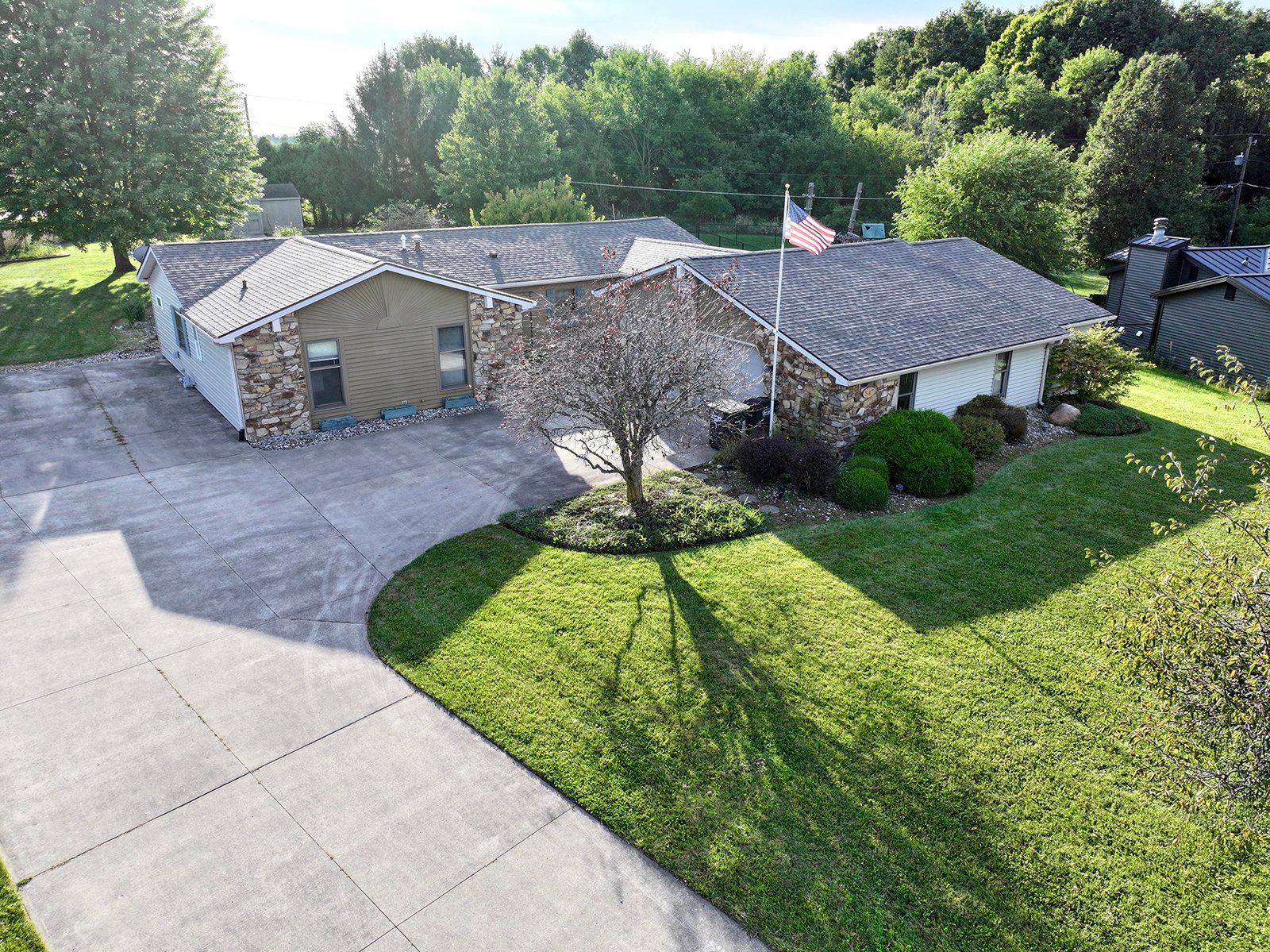 Property photo 6 - REAL ESTATE AUCTION - .61+/-ACRES OFFERED IN 1 TRACT IN NOBLE COUNTY, INDIANA