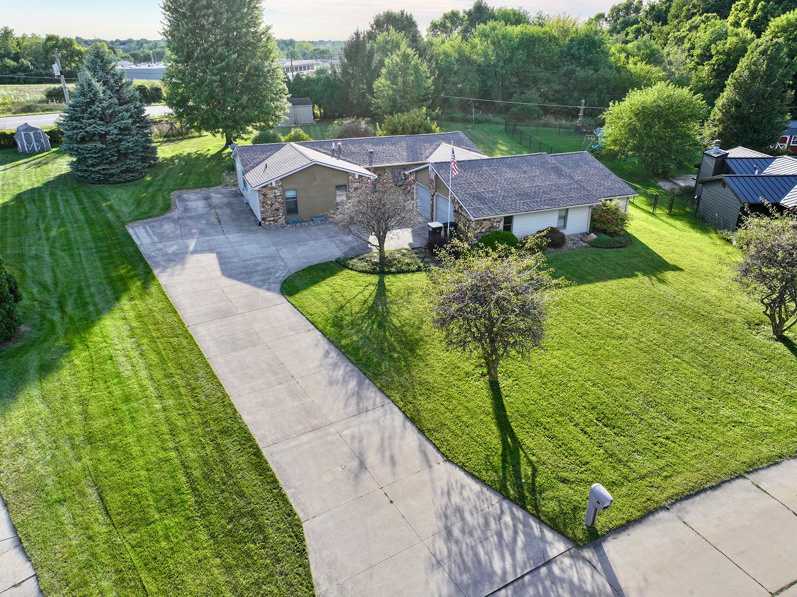 Property photo 8 - REAL ESTATE AUCTION - .61+/-ACRES OFFERED IN 1 TRACT IN NOBLE COUNTY, INDIANA